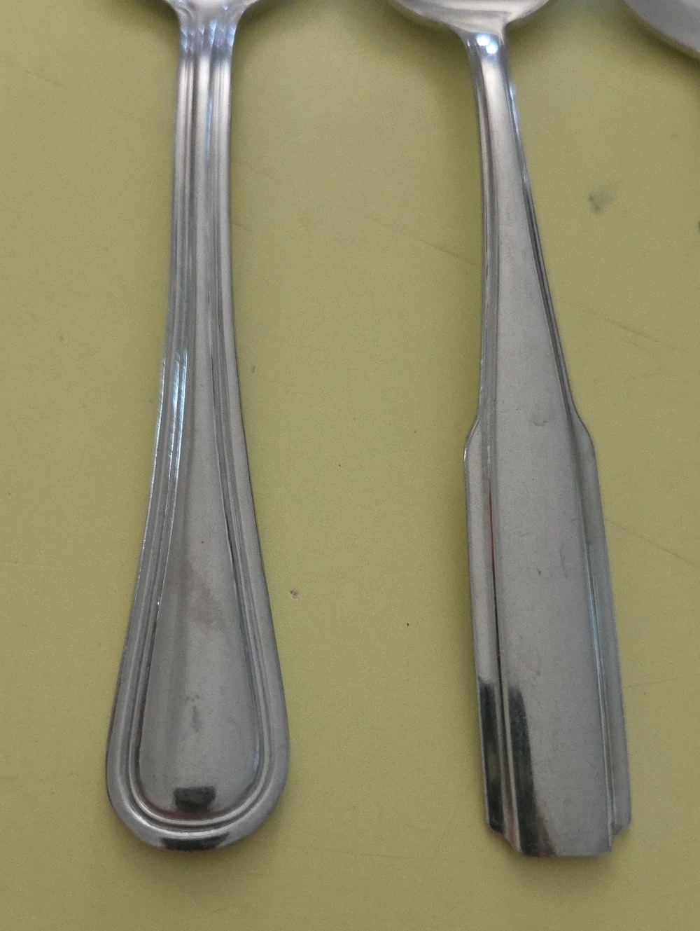 Oneida Stainless Steel 3 Dinner Spoons  Polished Silver Set